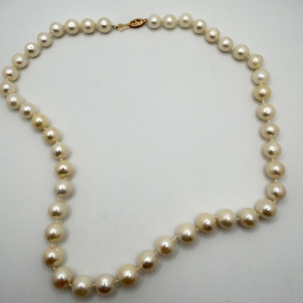 19" Vintage 9mm genuine "potato" pearls hand-knotted necklace w/ 14kt‎ YG clasp!
